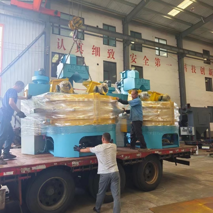 铸件除锈_除锈金属机压铸工艺流程_金属压铸除锈机